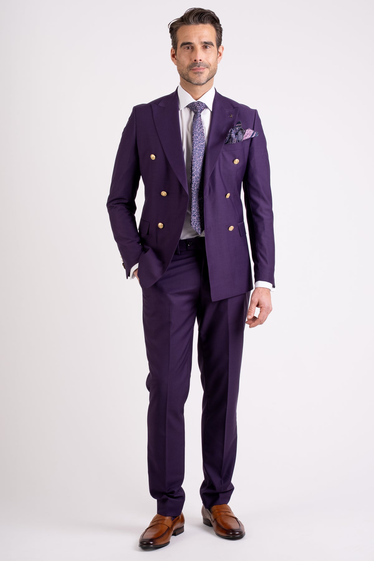 Double-Breasted Suit – Bold Elegant Tailored Fit