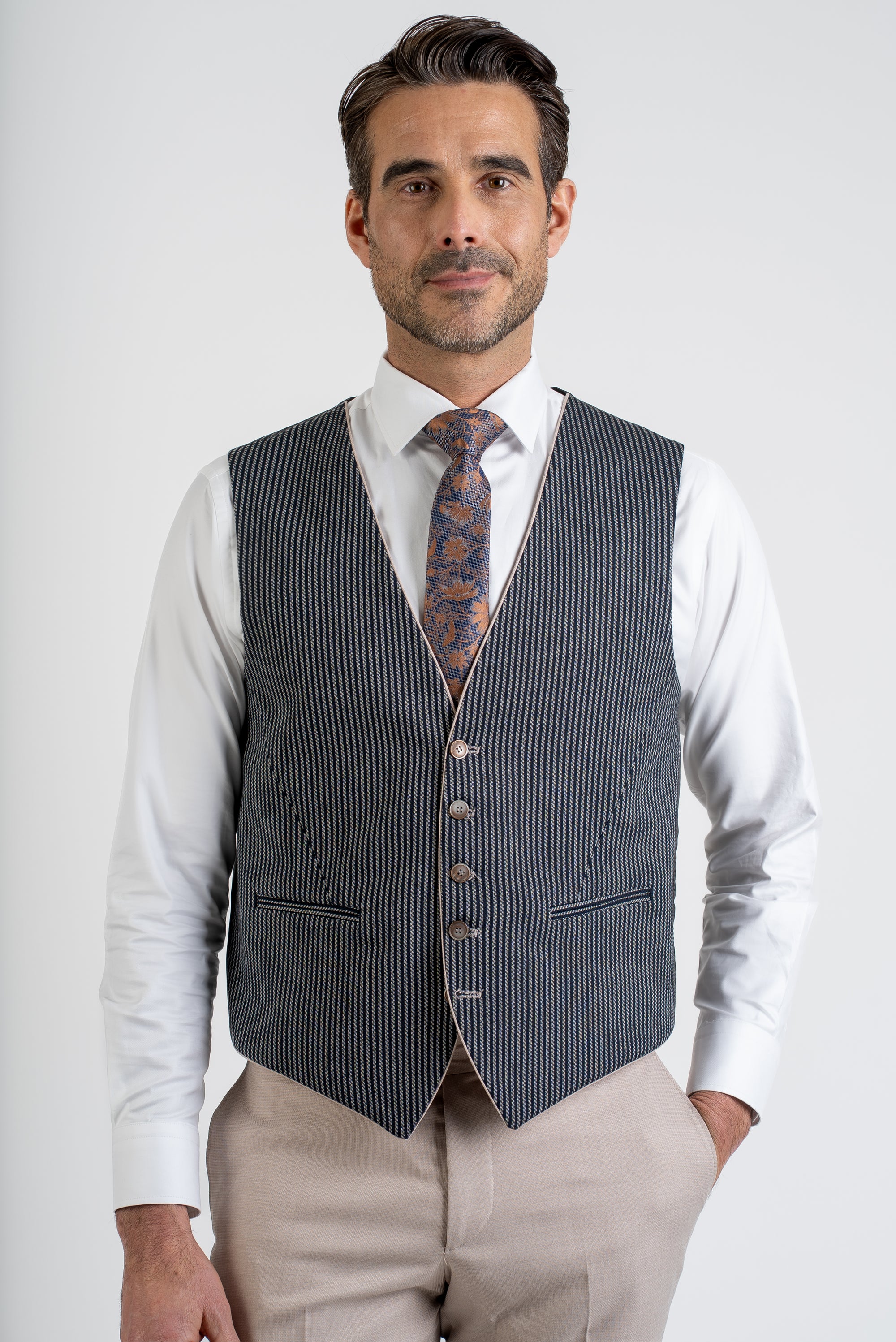 Gabetti Elegant Slim Fit Beige Suit